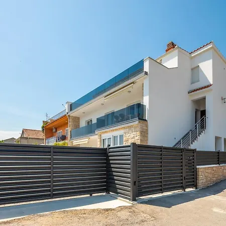 Apollo 3 * تروغير