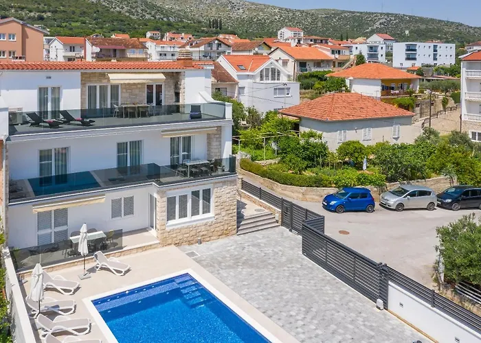 Apollo 3 Lägenhet Trogir