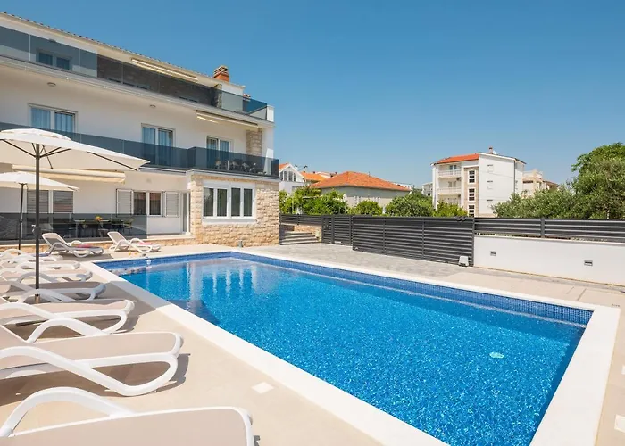 Apollo 3 Apartamento *